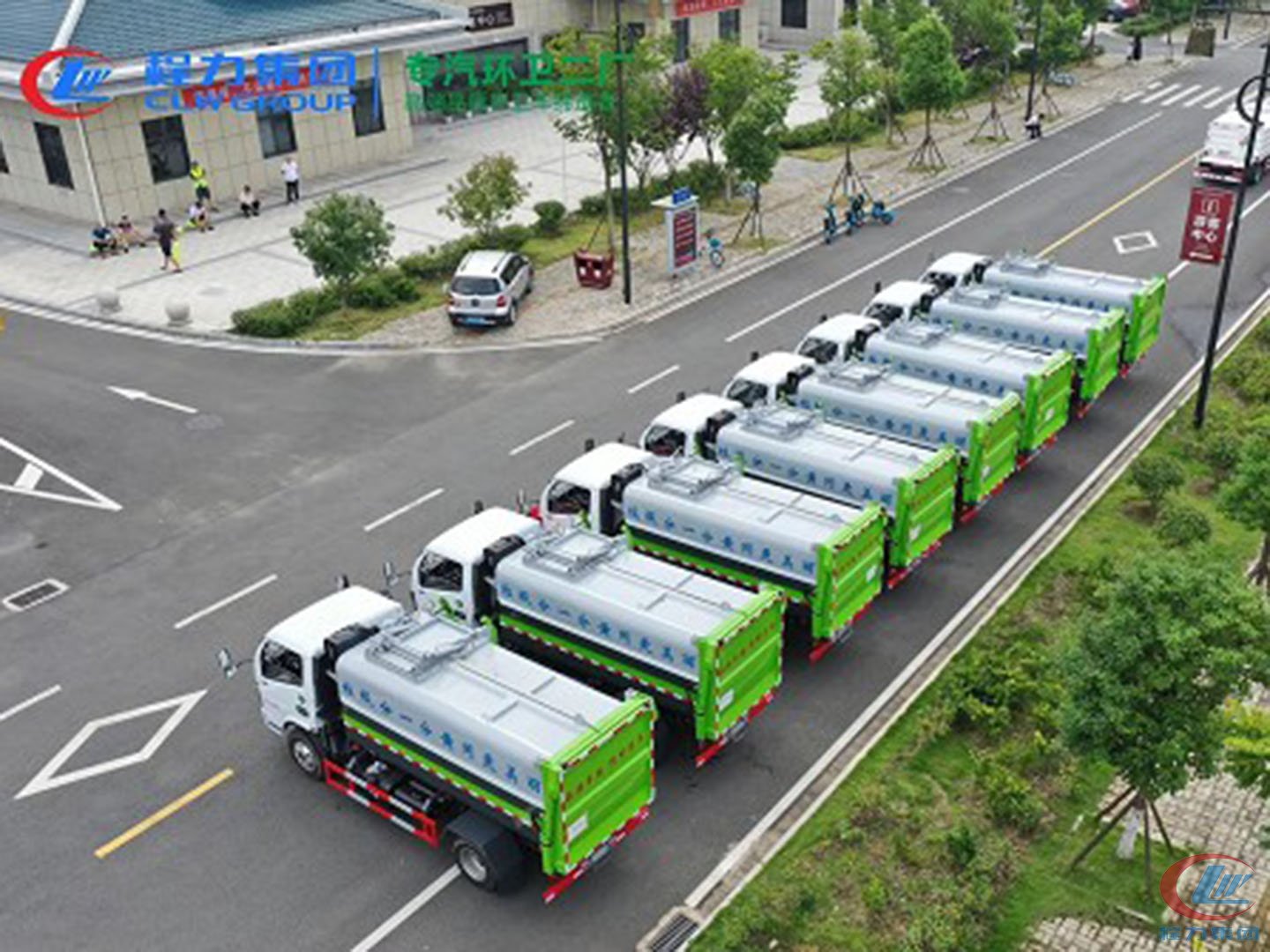 程力集團(tuán)國(guó)六東風(fēng)福瑞卡5方餐廚垃圾車批量交車