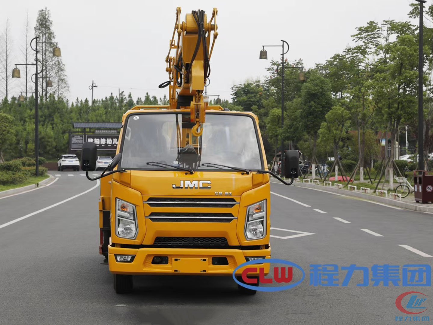 江鈴國(guó)六單排座13.5米高空作業(yè)車(chē)