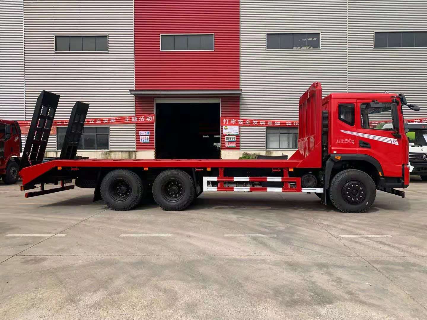 國(guó)六東風(fēng)華神T5后八輪平板車圖片