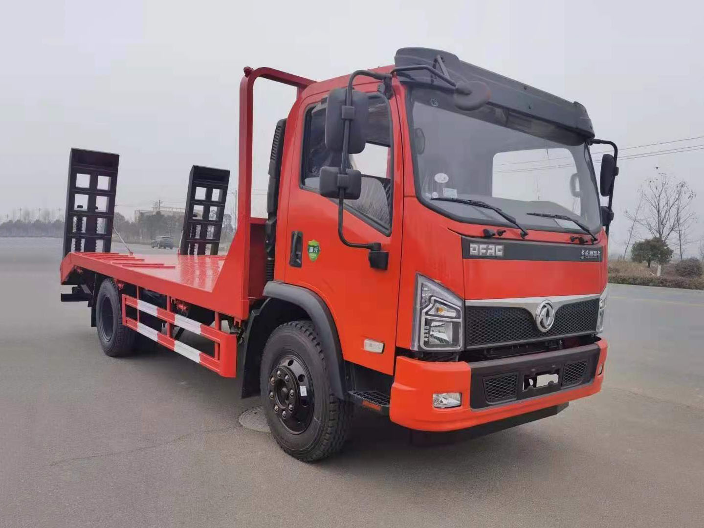 國六東風(fēng)福瑞卡平板運輸車