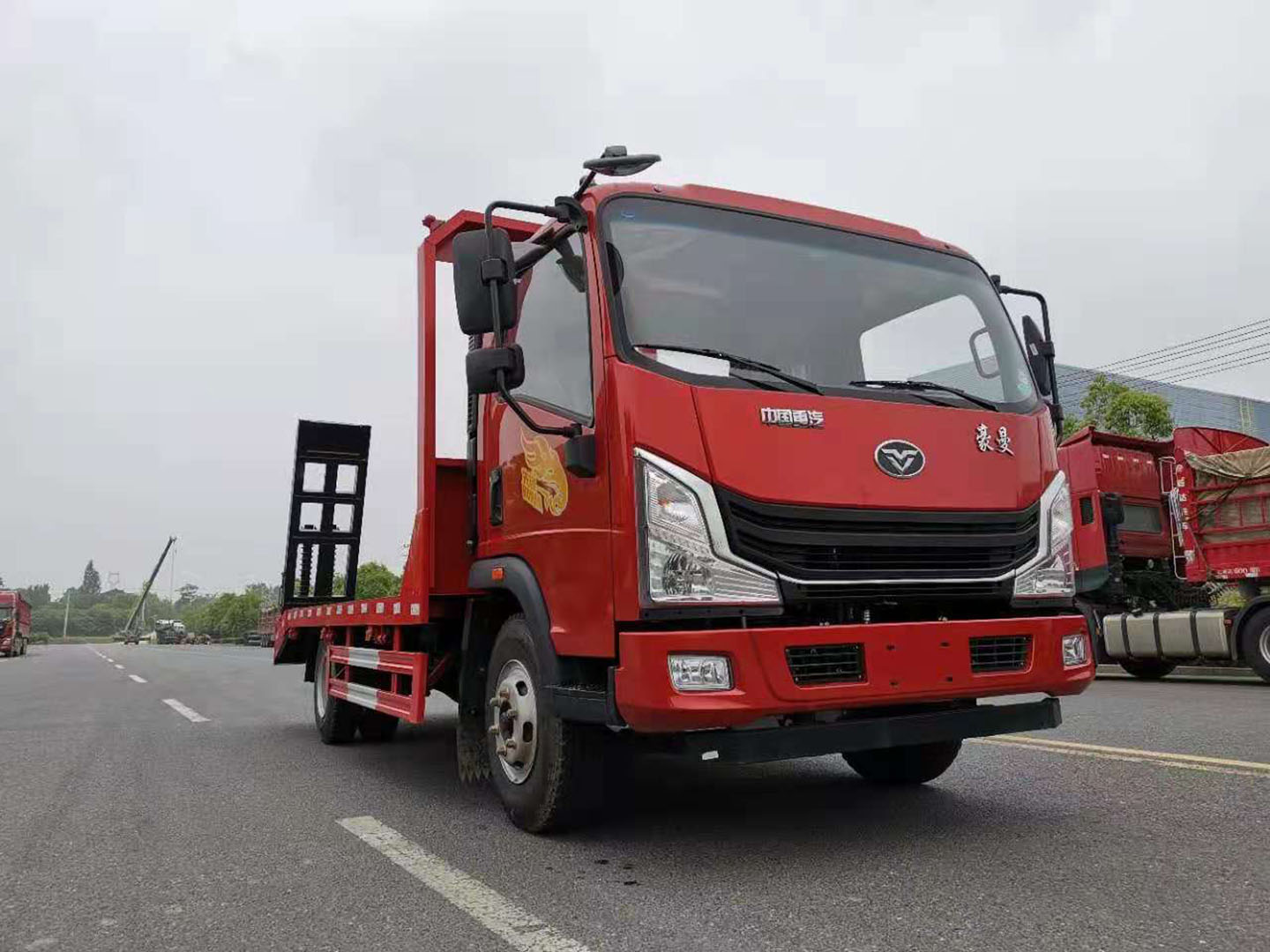 國(guó)六重汽豪曼平板運(yùn)輸車