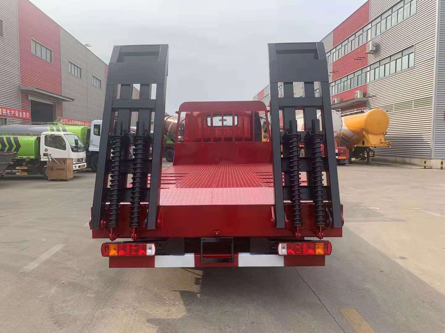 國(guó)六解放虎V平板車運(yùn)輸車