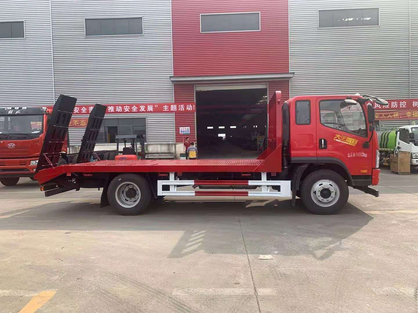 國(guó)六解放虎V平板車運(yùn)輸車