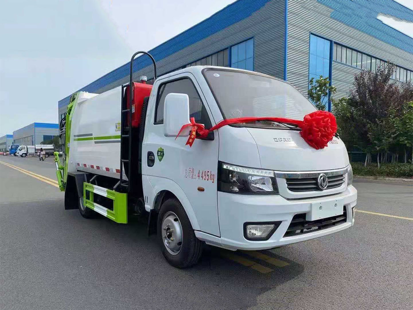國(guó)六東風(fēng)途逸壓縮垃圾車(chē)