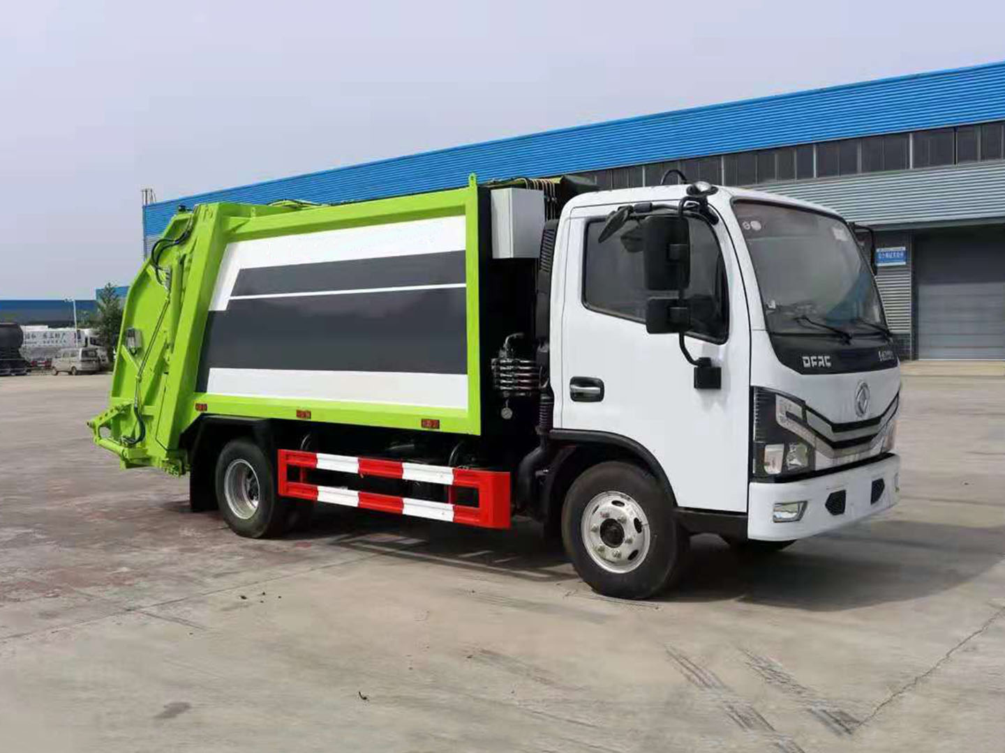 國(guó)六東風(fēng)多利卡D6－6方壓縮垃圾車(chē)