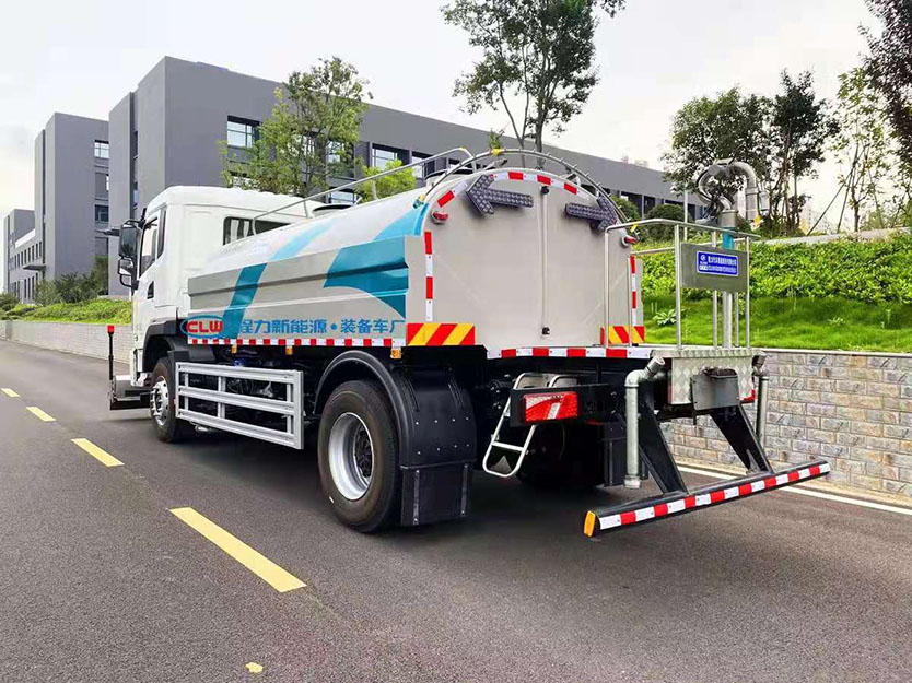 國(guó)六比亞迪T8純電動(dòng)10方路面清洗車(chē)側(cè)面圖片