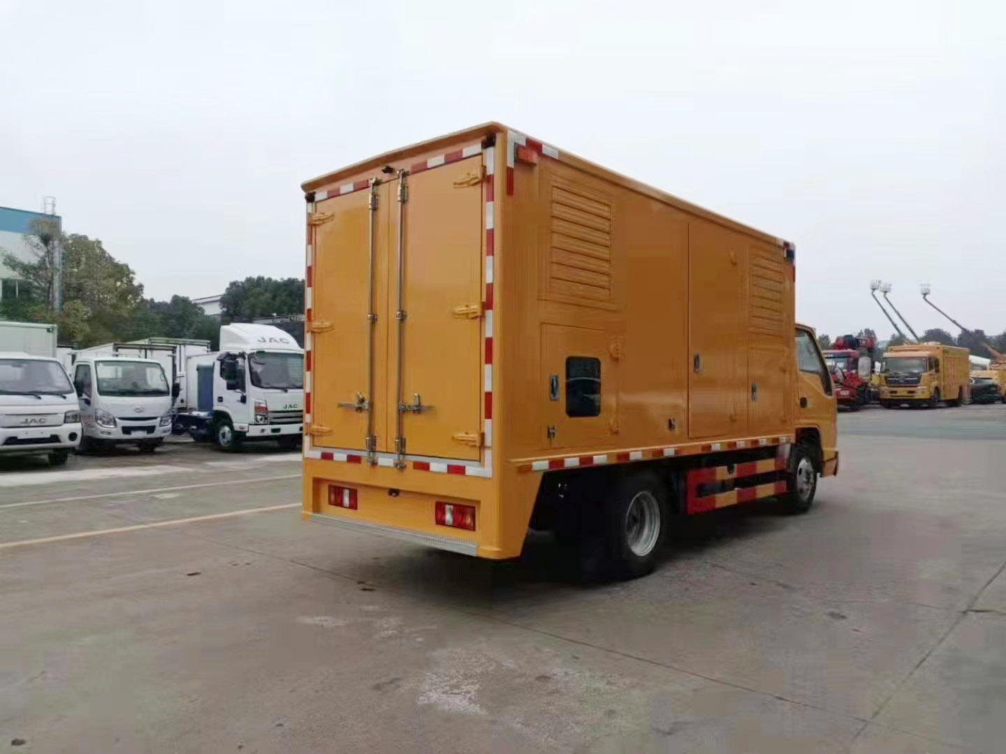 江鈴救險車