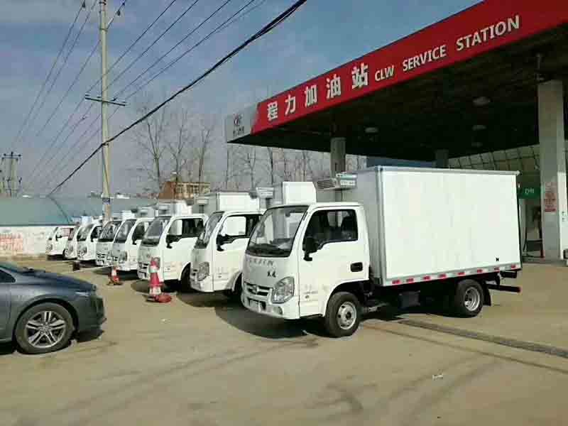程力冷藏車(chē)專(zhuān)業(yè)廠8臺(tái)冷藏車(chē)齊發(fā)