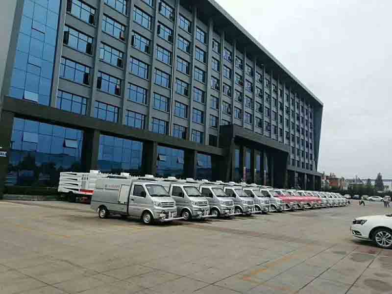 廣西市政環(huán)衛(wèi)采購(gòu)洗掃車和路面清洗車項(xiàng)目展示