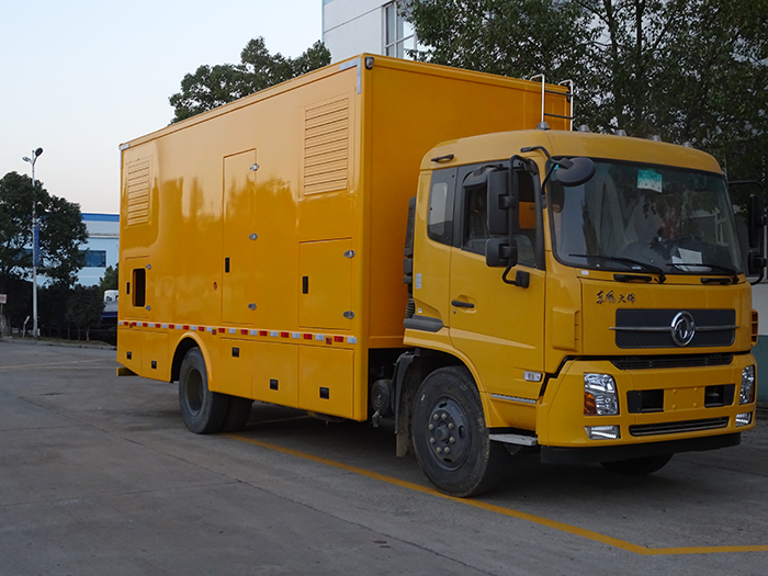 東風(fēng)天錦移動電源車