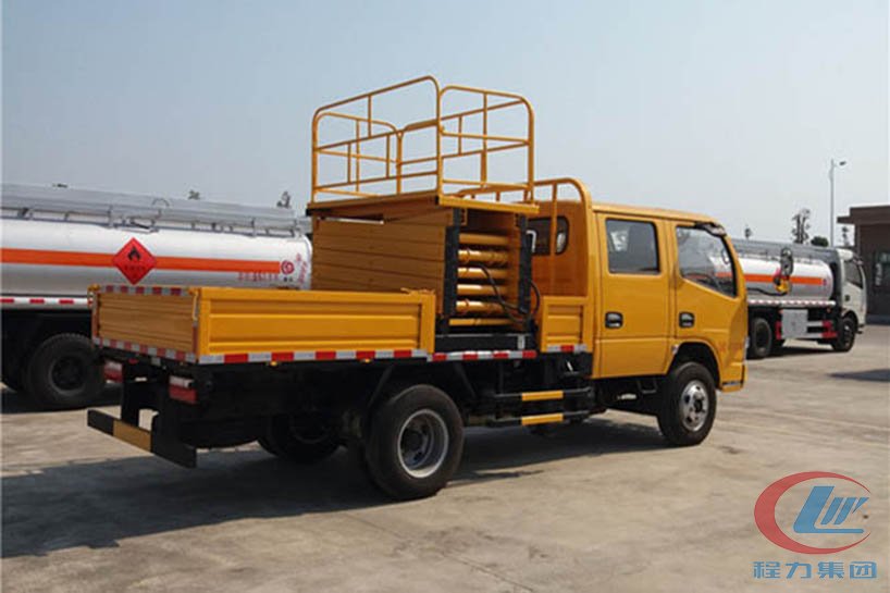 程力東風10米升降平臺高空作業(yè)車側面圖