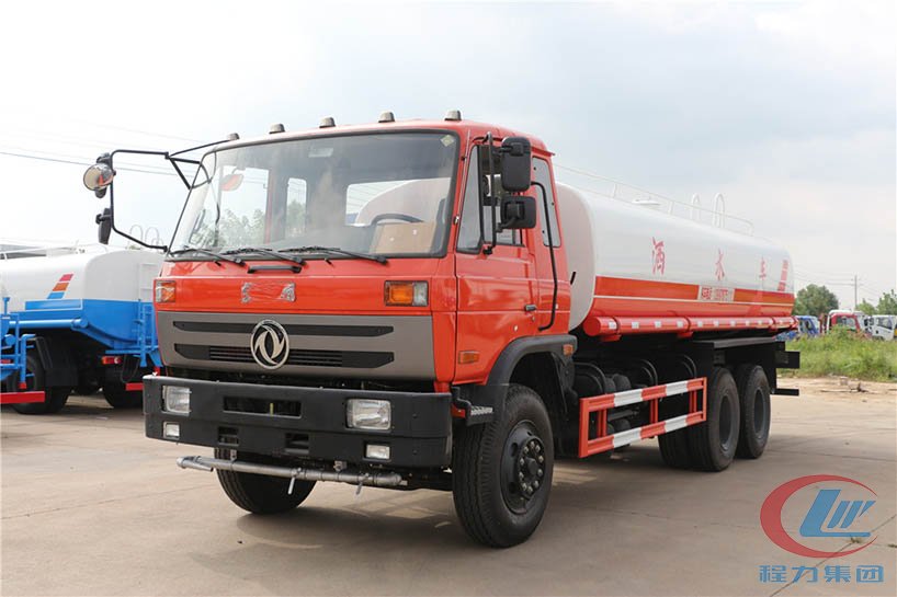東風隨專后八輪22方灑水車CLW5250GPSD5側(cè)面圖