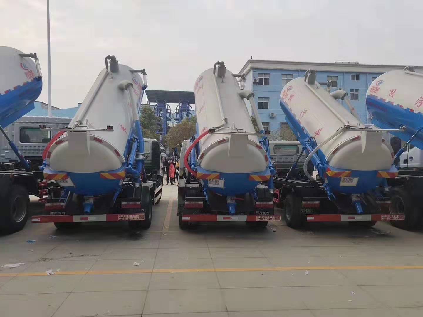 東風(fēng)D9吸污車(chē)