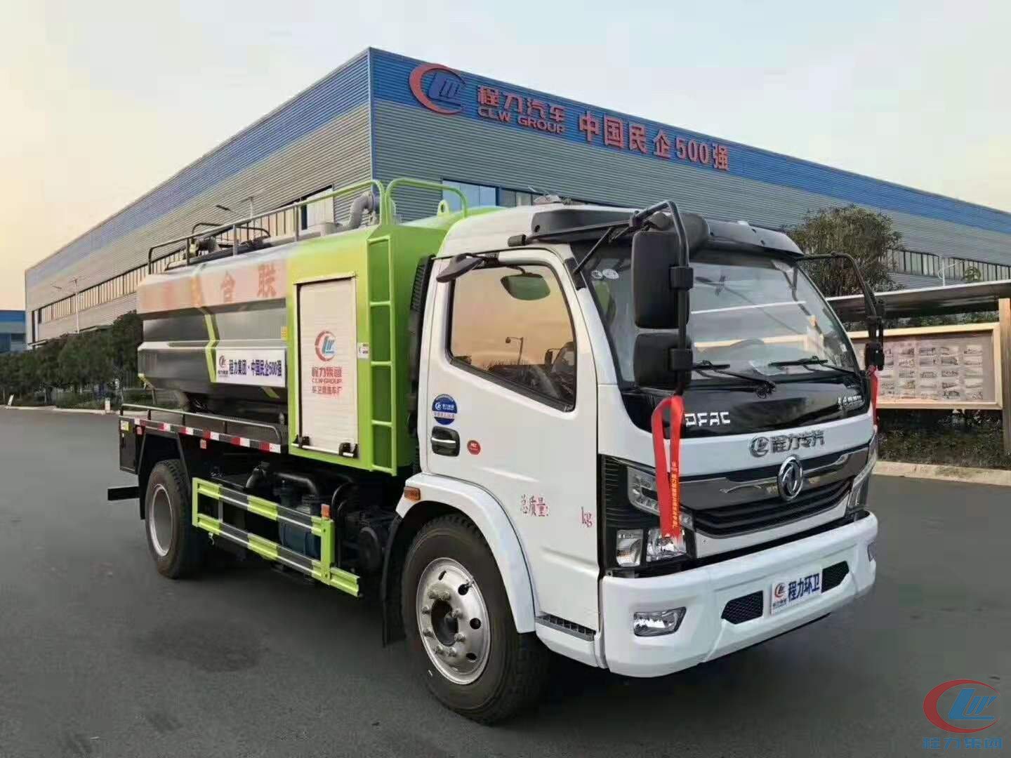 國(guó)六大多利卡吸污車