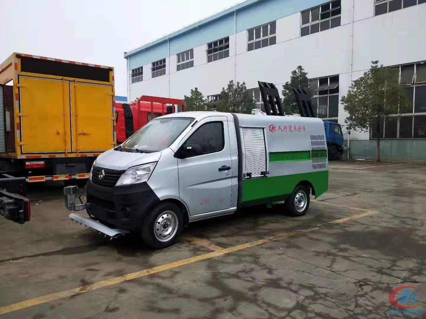 程力集團(tuán)長(zhǎng)安路面清洗車