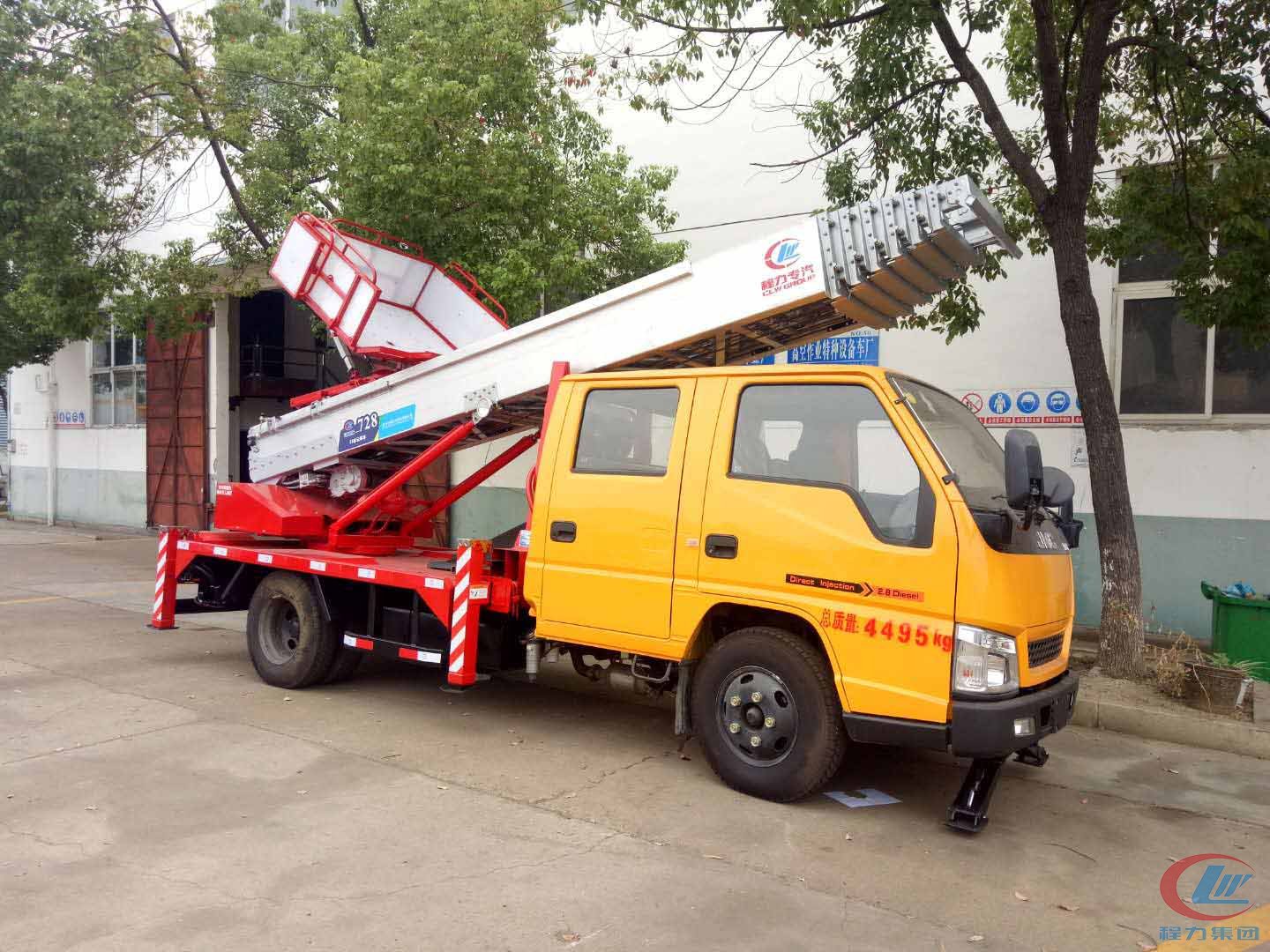 江鈴國(guó)五藍(lán)牌云梯車(chē)