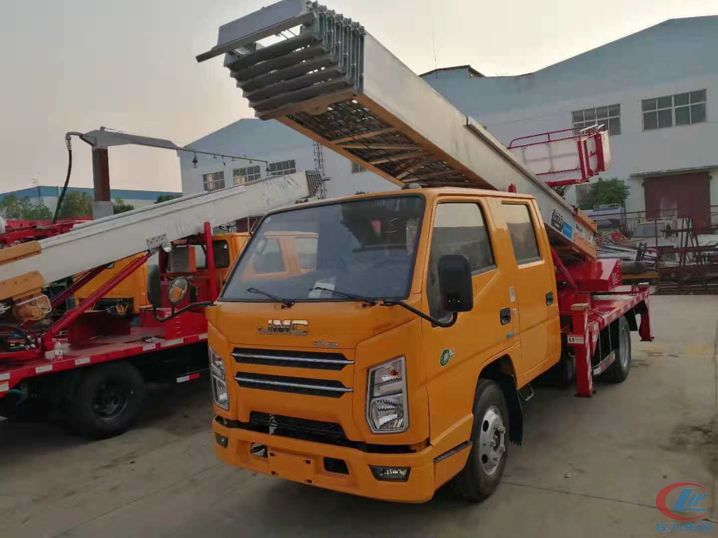 江鈴國(guó)六云梯搬家車