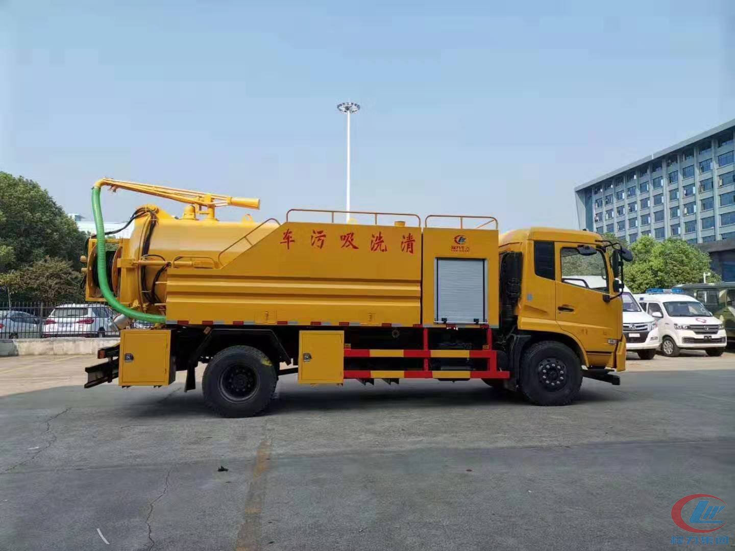 東風(fēng)天錦清洗吸污車(chē)
