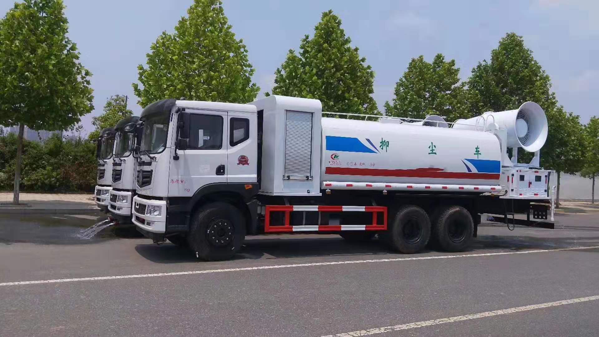 東風(fēng)多功能抑塵車,程力威牌東風(fēng)后雙橋T5抑塵車