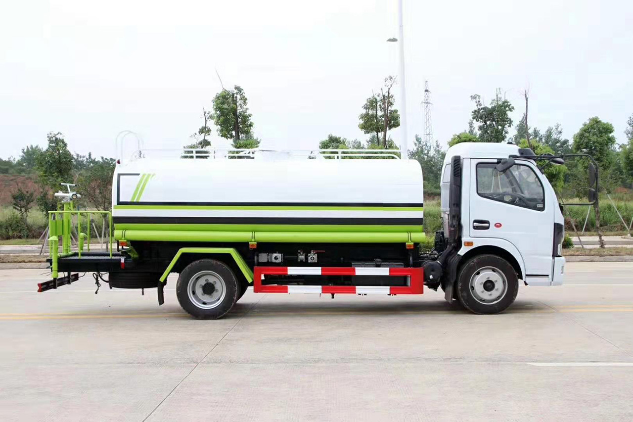 國(guó)六凱普特K7綠化灑水車(chē)