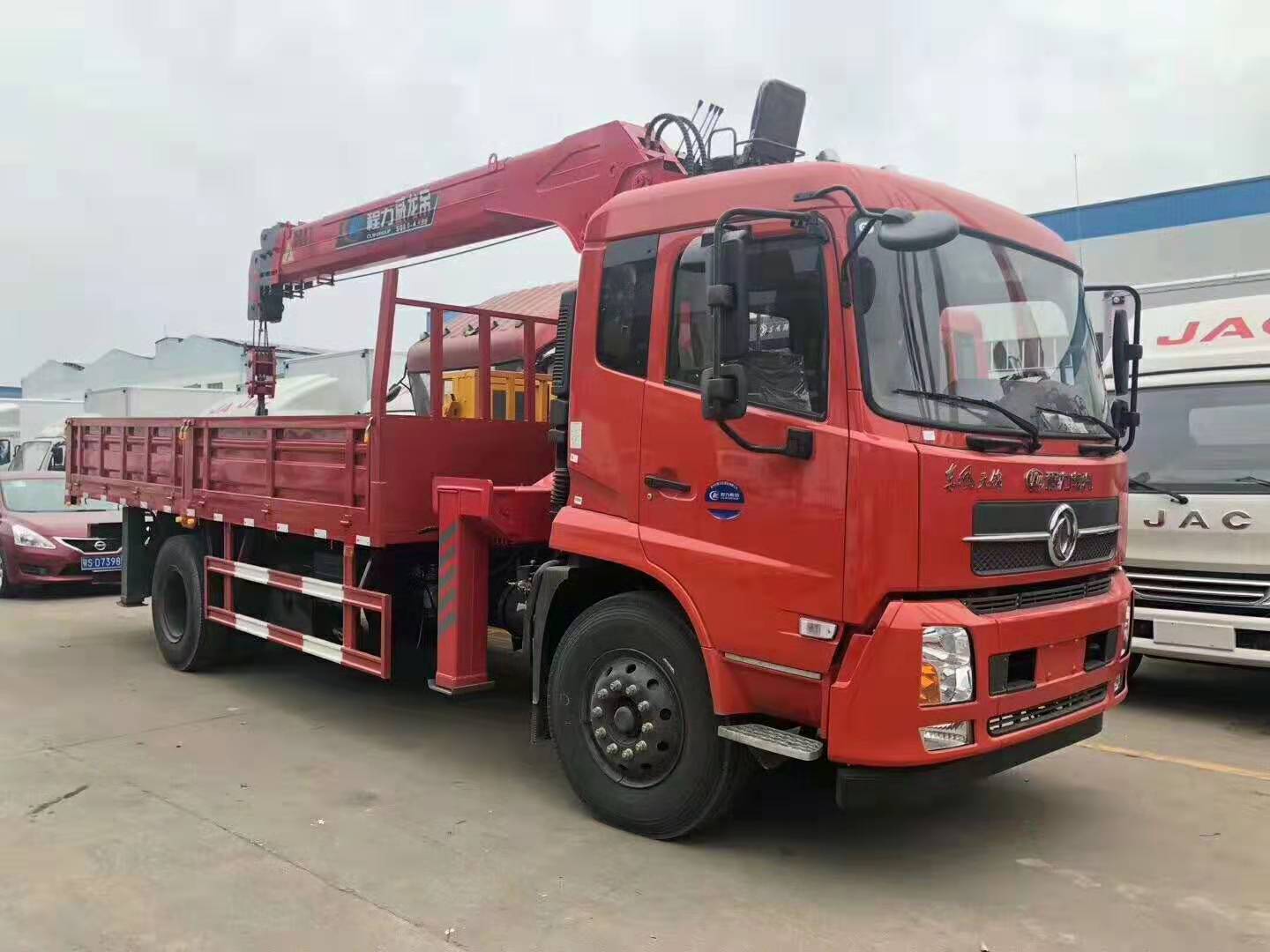 程力東風(fēng)天錦8噸隨車(chē)吊正面圖