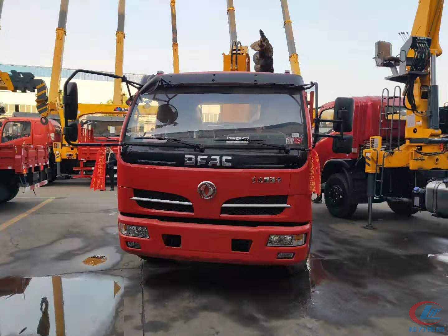 東風(fēng)福瑞卡藍(lán)牌隨車吊帶鉆頭