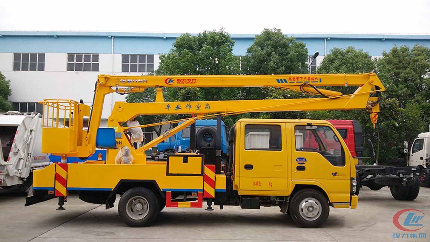 程力集團五十鈴14米高空作業(yè)車側面