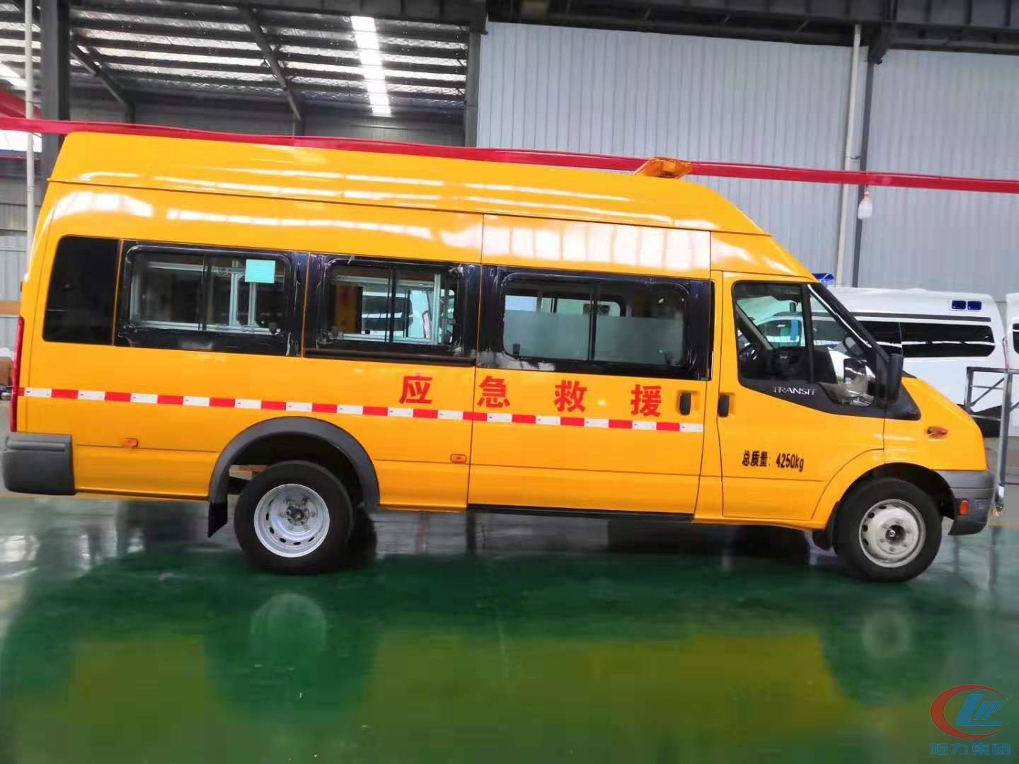 福特新時(shí)代客運(yùn)版救護(hù)車，福特應(yīng)急救援車