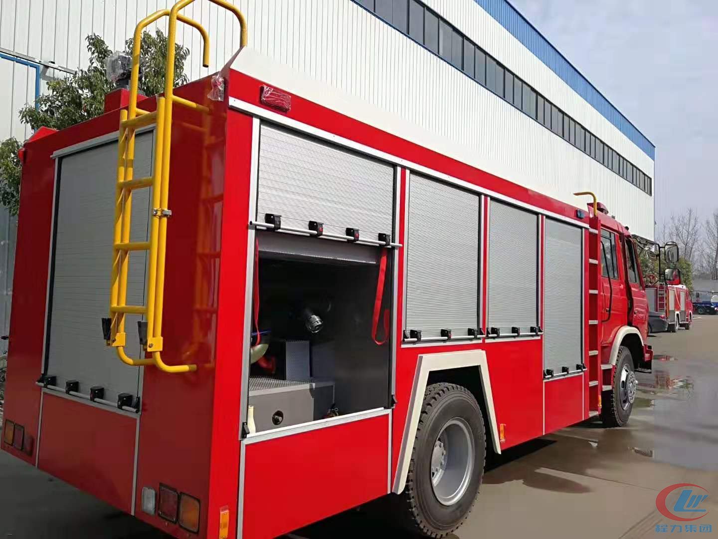程力專汽東風(fēng)153消防車