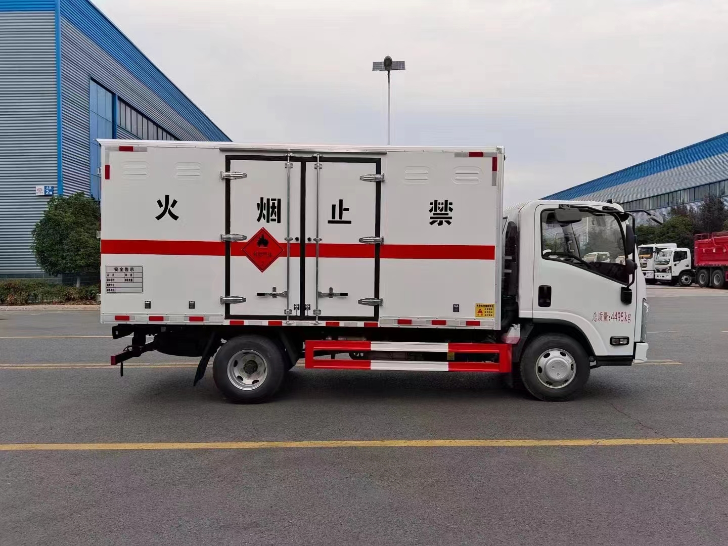 程力集團(tuán)中國民營企業(yè)500強(qiáng)打造高端安全防爆車產(chǎn)品